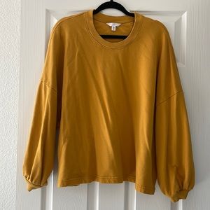 TIME AND TRU mustard yellow cropped sweater
